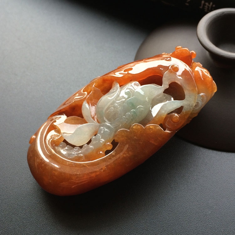 (超值推荐)糯冰种褐黄翡一品清廉挂件