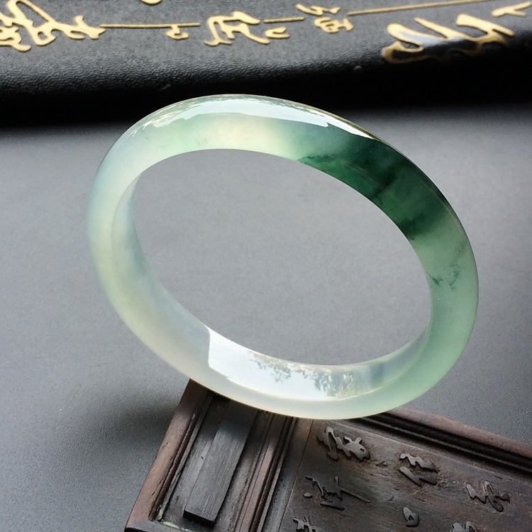 （超值推荐）冰种飘花贵妃镯（53.3mm-47.6mm）