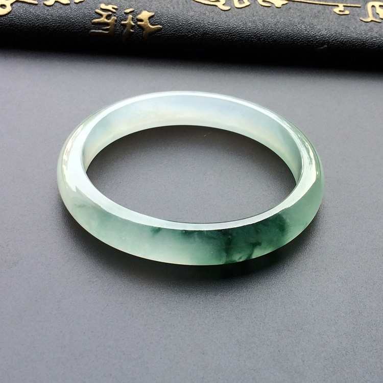 （超值推荐）冰种飘花贵妃镯（53.3mm-47.6mm）