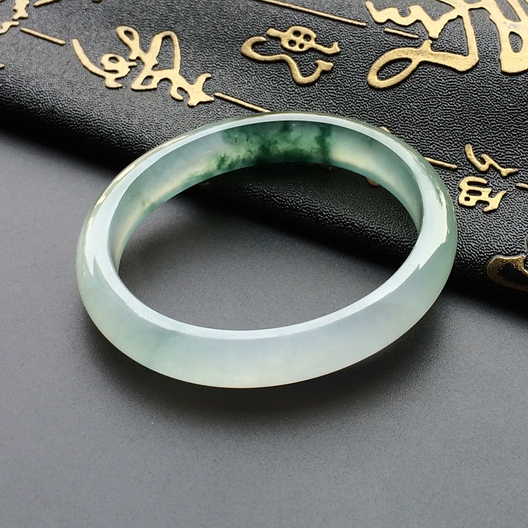 （超值推荐）冰种飘花贵妃镯（53.3mm-47.6mm）