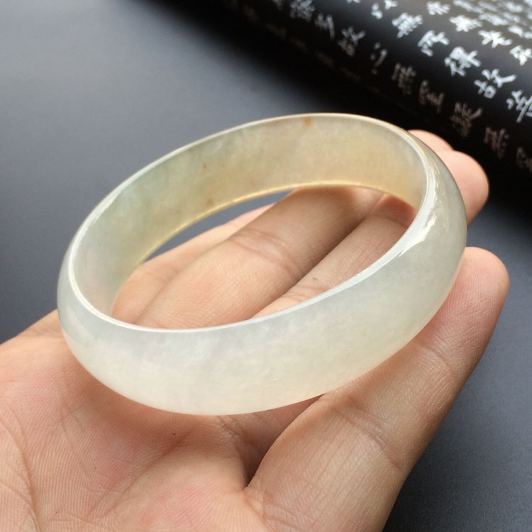 冰种淡黄翡贵妃手镯(55mm-49mm)