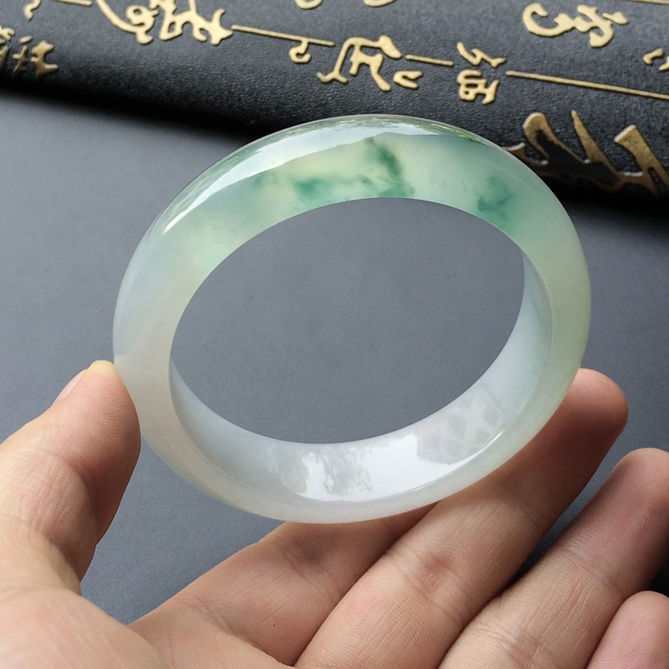 (超值推荐)冰种飘花手镯(57mm)