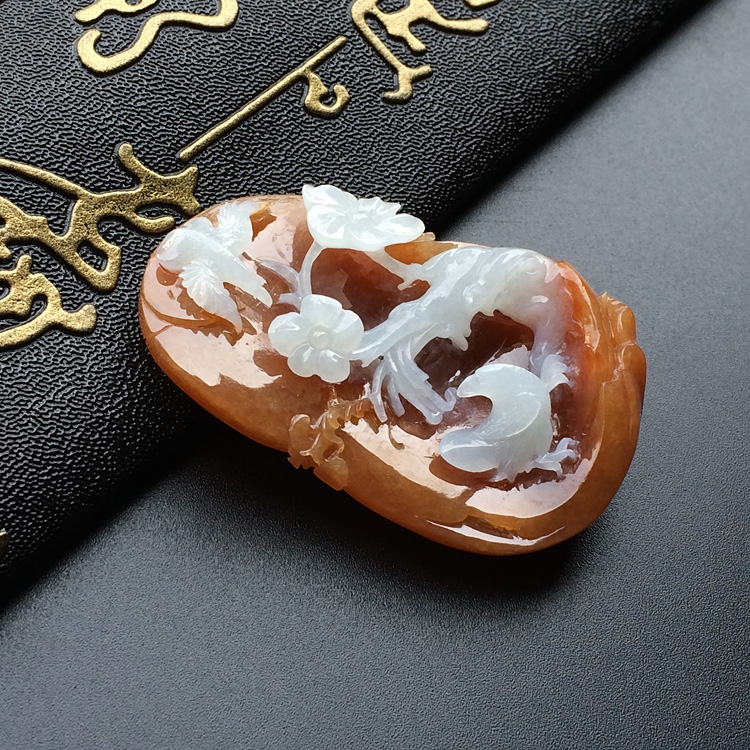 （超值推荐）糯冰种褐黄翡喜上眉梢挂件