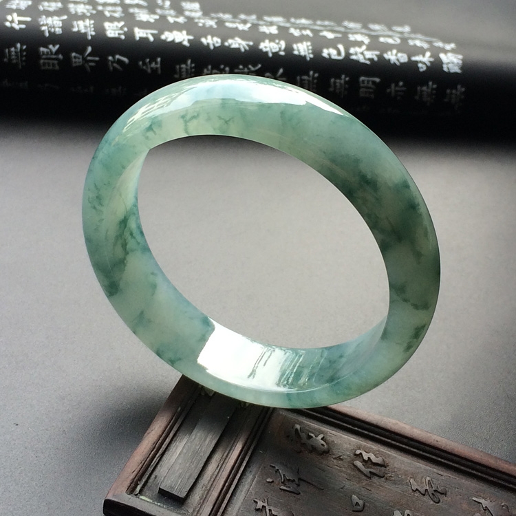 (超值推荐)糯冰种飘花手镯(55.7mm)
