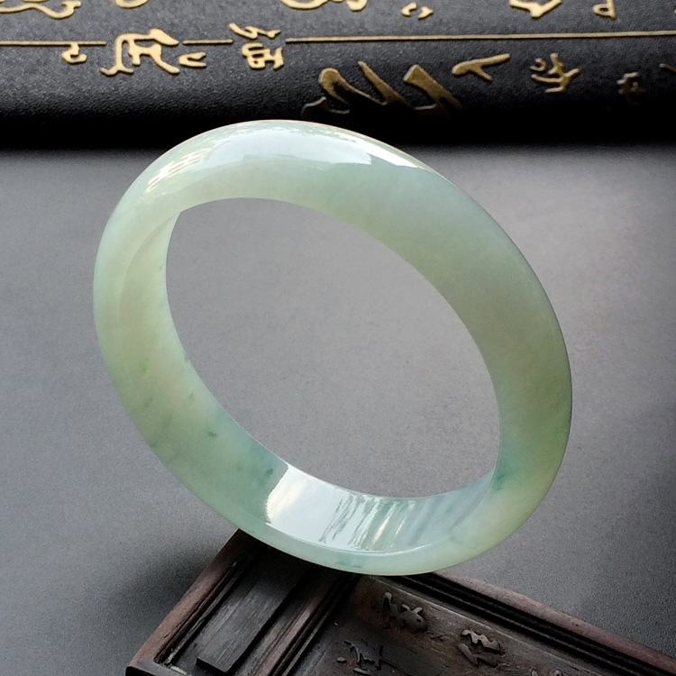 (超值推荐)糯冰种飘花手镯(59mm)
