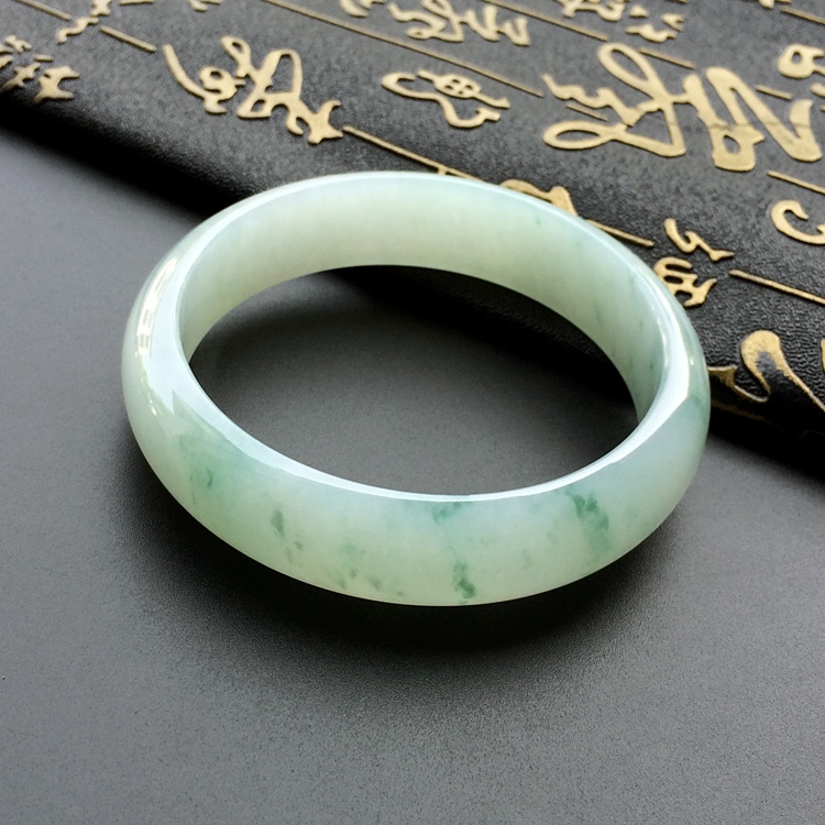 (超值推荐)糯冰种飘花手镯(59mm)