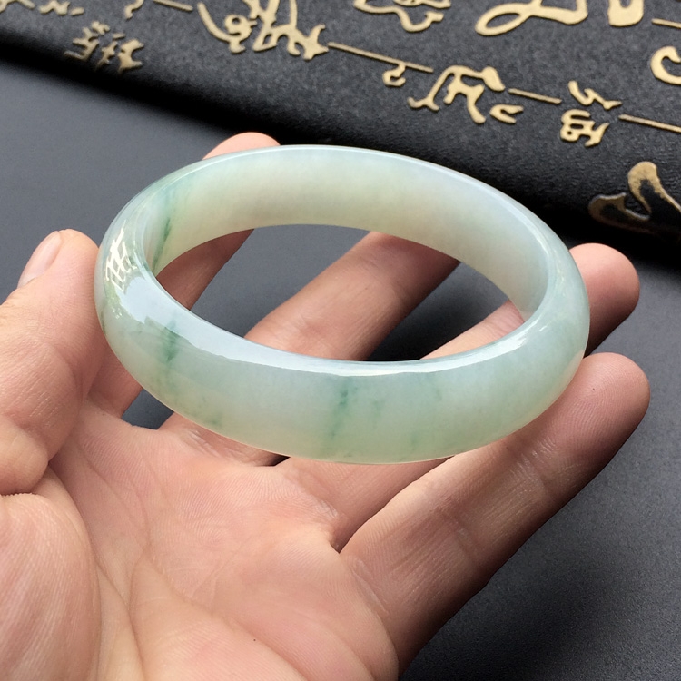 (超值推荐)糯冰种飘花手镯(59mm)