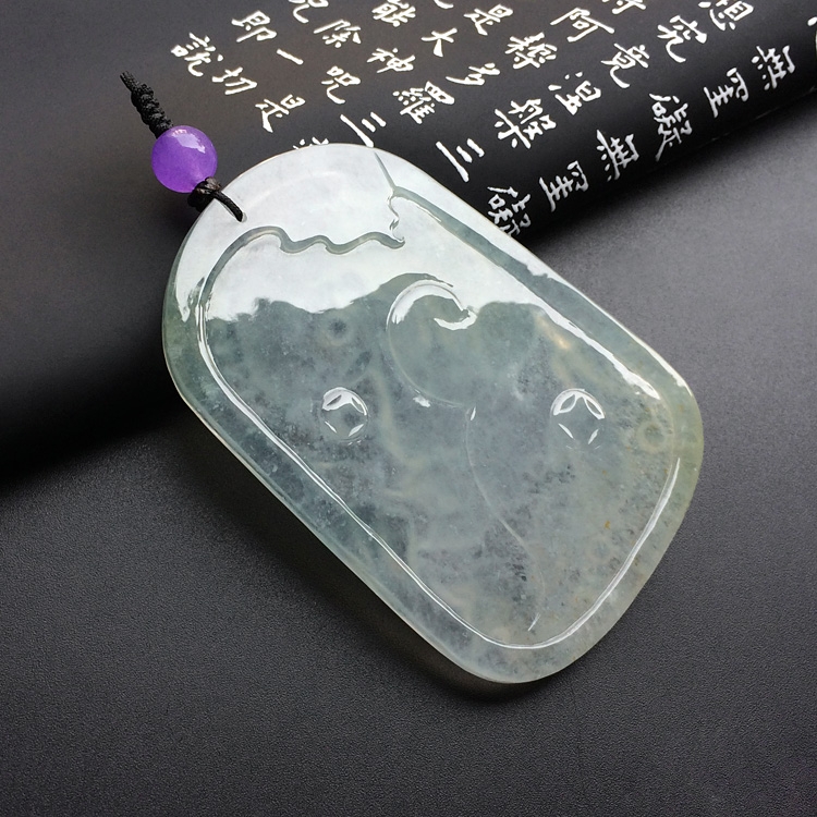 冰种淡晴水龙牌挂件