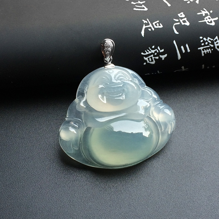 冰种淡晴水玉佛挂件