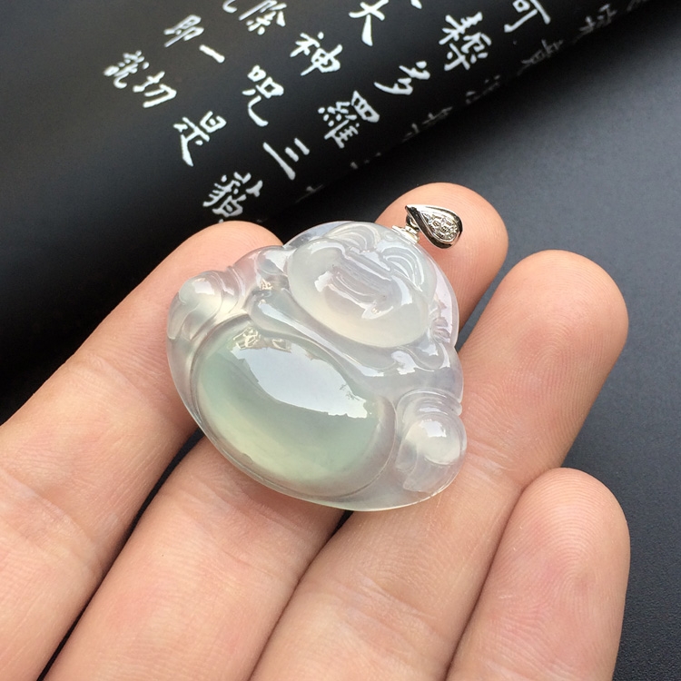 冰种淡晴水玉佛挂件