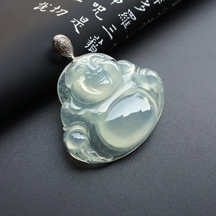 冰种淡晴水玉佛挂件