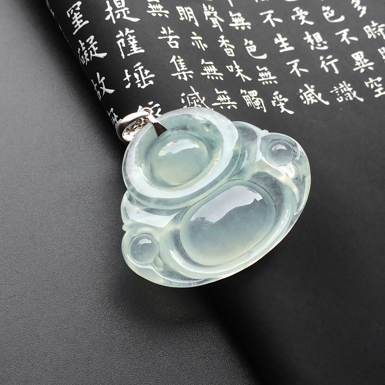 冰种淡晴水玉佛挂件