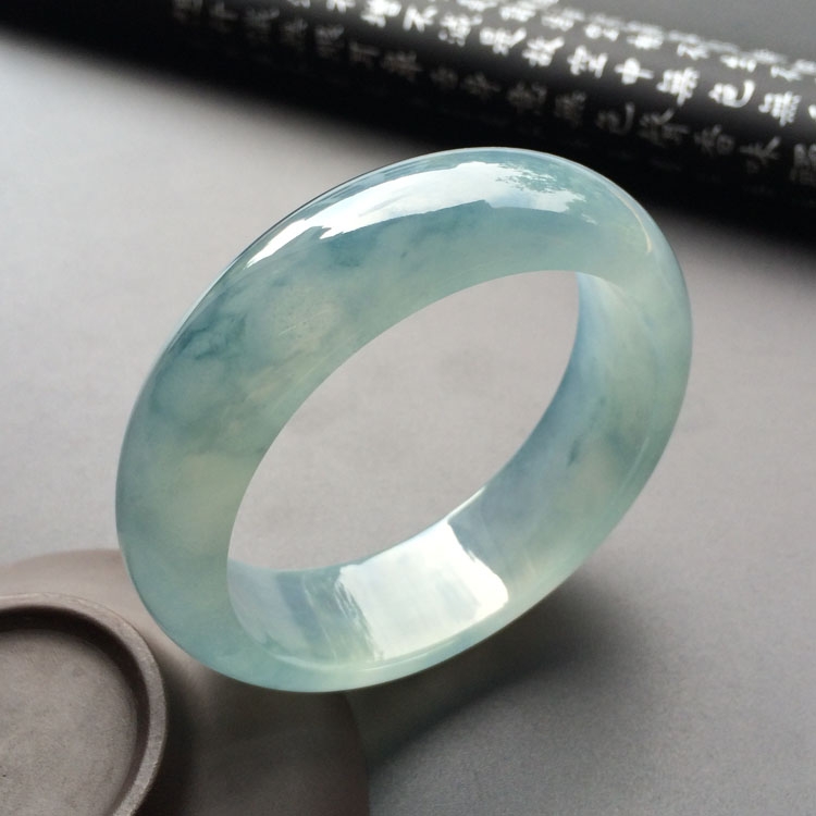 (超值推荐)冰种飘蓝花手镯(58.2mm)