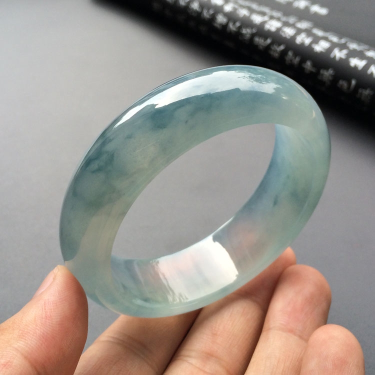 (超值推荐)冰种飘蓝花手镯(58.2mm)