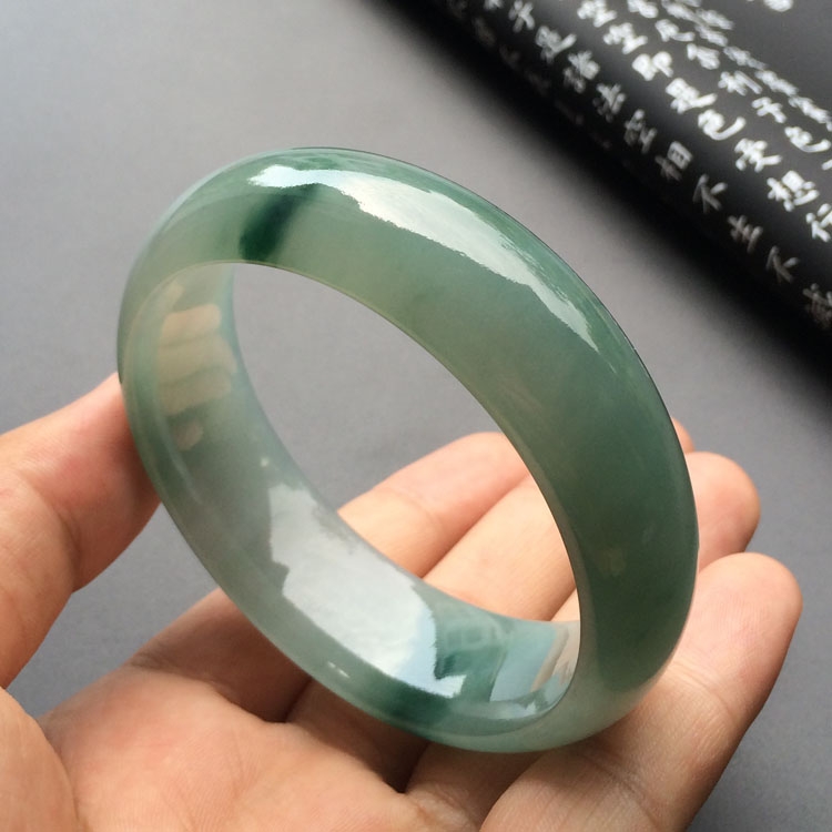 (超值推荐)糯冰种飘花手镯(58.9mm)