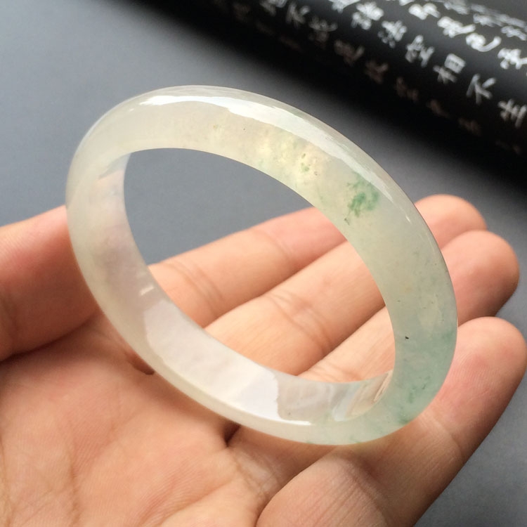 (超值推荐)冰种飘花贵妃手镯(54.3mm-49mm)