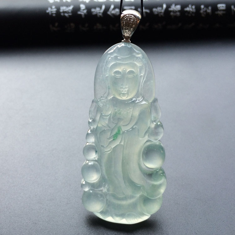 (超值推荐)冰种略飘花站观音挂件