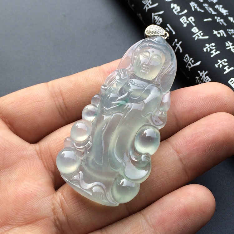 (超值推荐)冰种略飘花站观音挂件