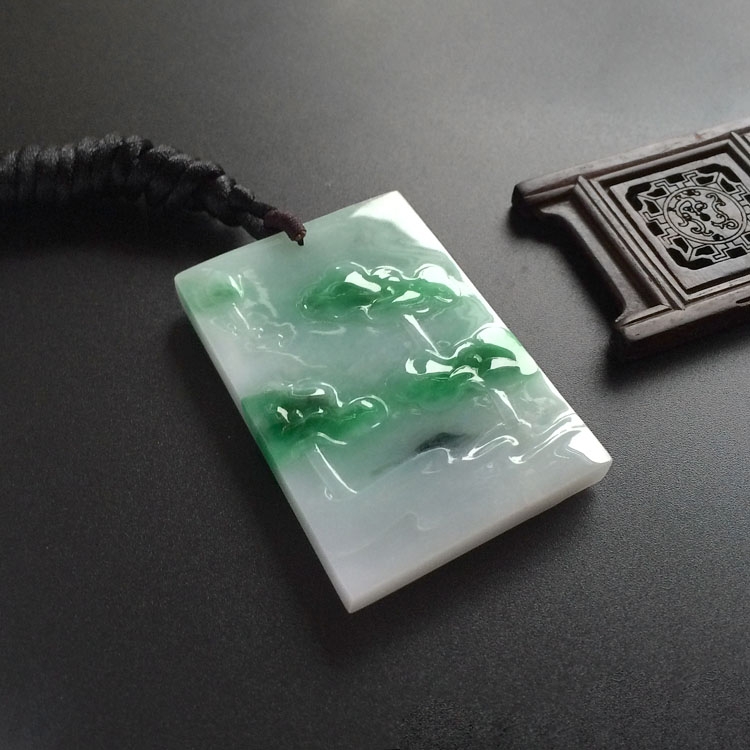 （超值推荐）糯冰种翠色卧佛挂件