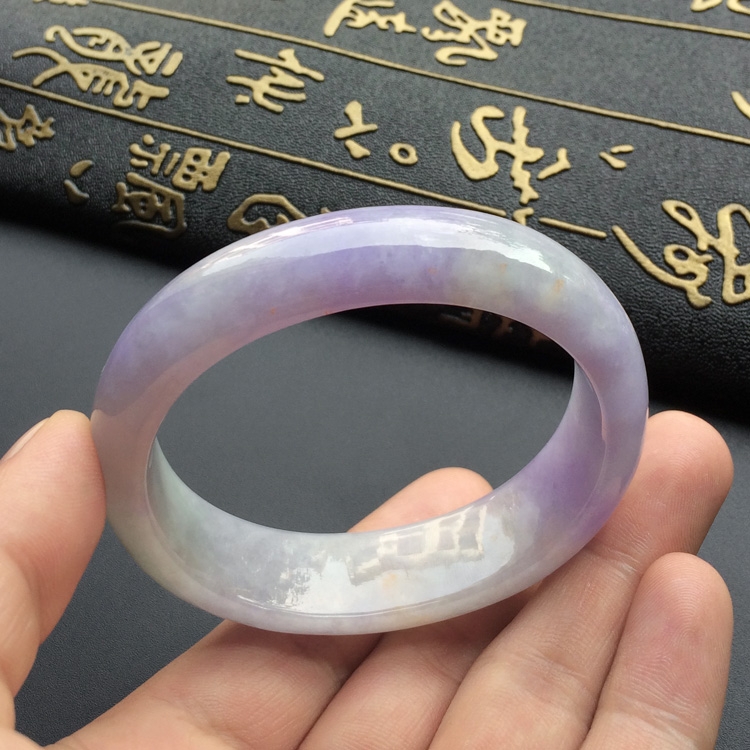 (超值推荐)糯冰种紫罗兰贵妃手镯(55.3mm-46.7mm)
