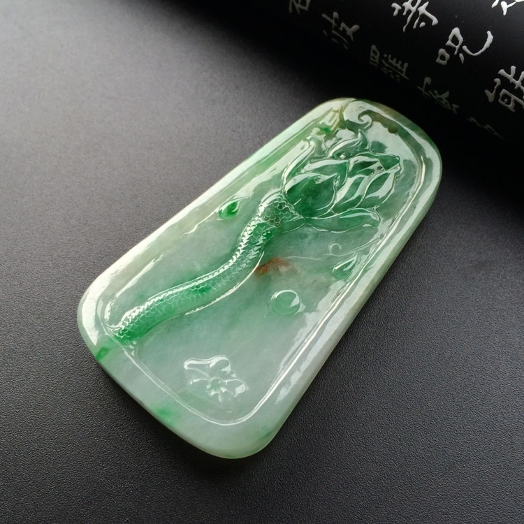 (超值推荐)糯冰种淡三彩一品清廉挂件