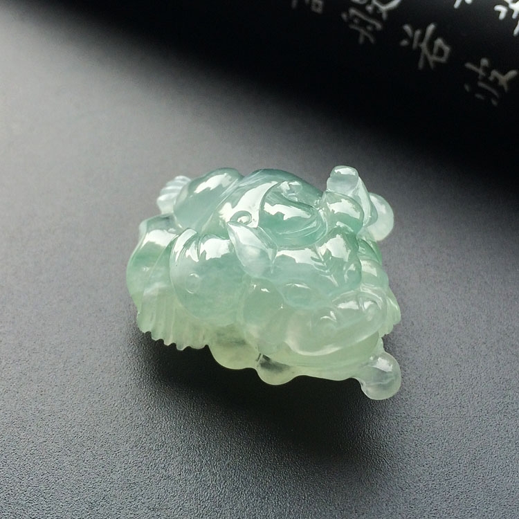 (超值推荐)冰种淡晴水招财进宝挂件