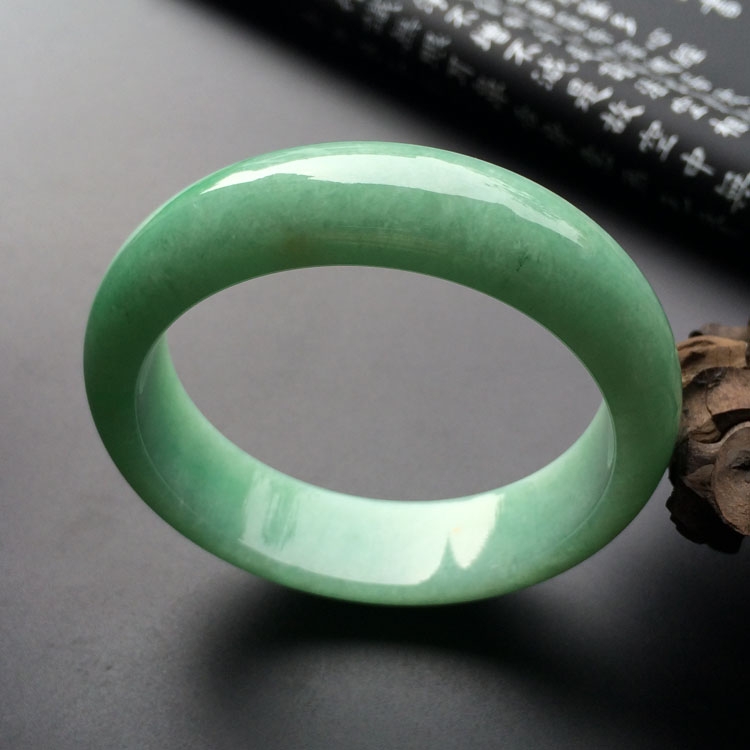 (超值推荐)糯冰种豆色手镯(57.4mm)