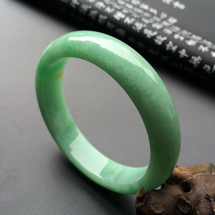 (超值推荐)糯冰种豆色手镯(59mm)