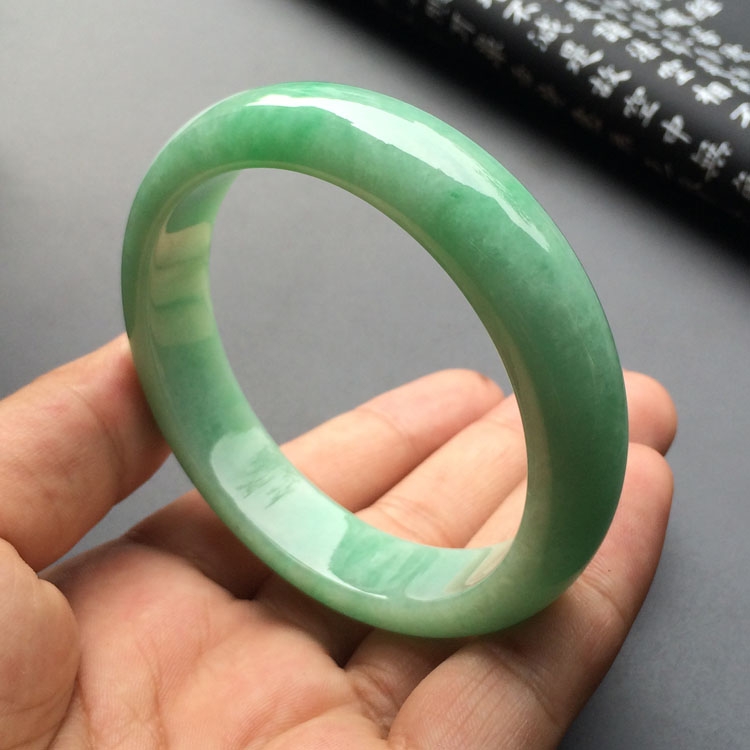 (超值推荐)糯冰种豆色手镯(59mm)