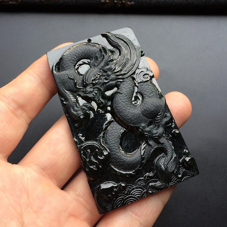 冰种墨翠龙牌挂件