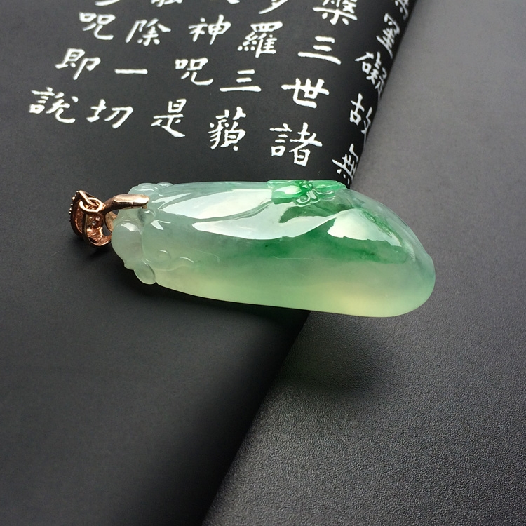 冰种飘翠福瓜挂件