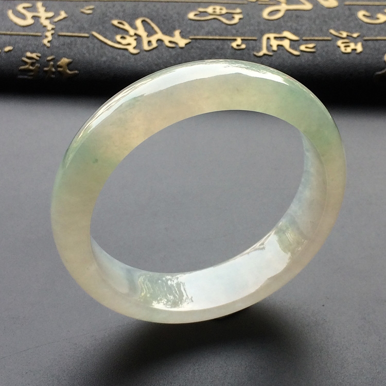 (超值推荐)冰种淡晴水手镯(57mm)