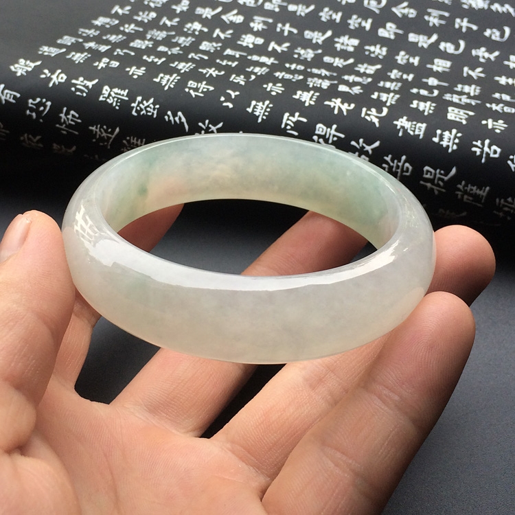(超值推荐)冰种淡晴水手镯(57mm)