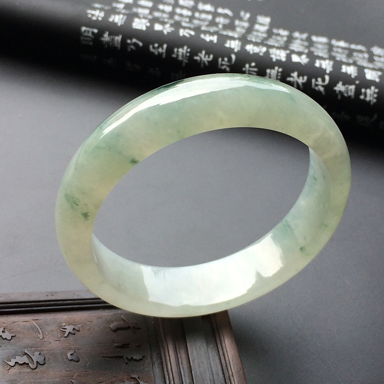 糯冰种飘花手镯(58.1mm)