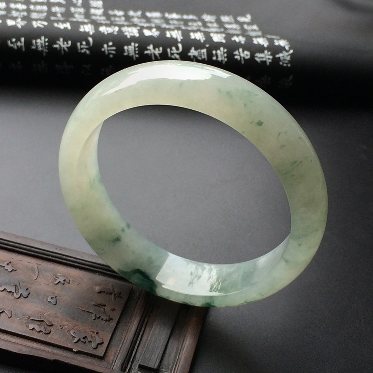 糯冰种飘花手镯(58.1mm)