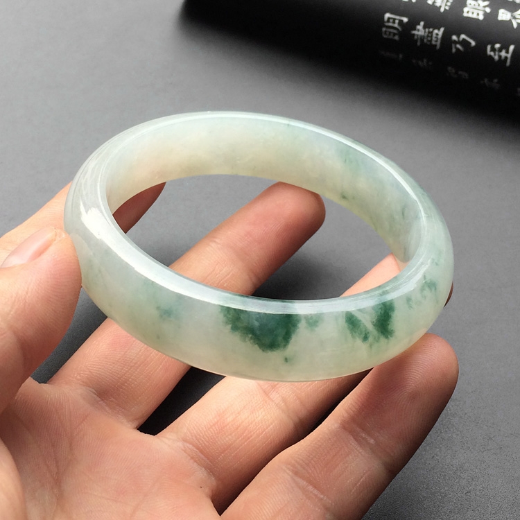 糯冰种飘花手镯(58.1mm)