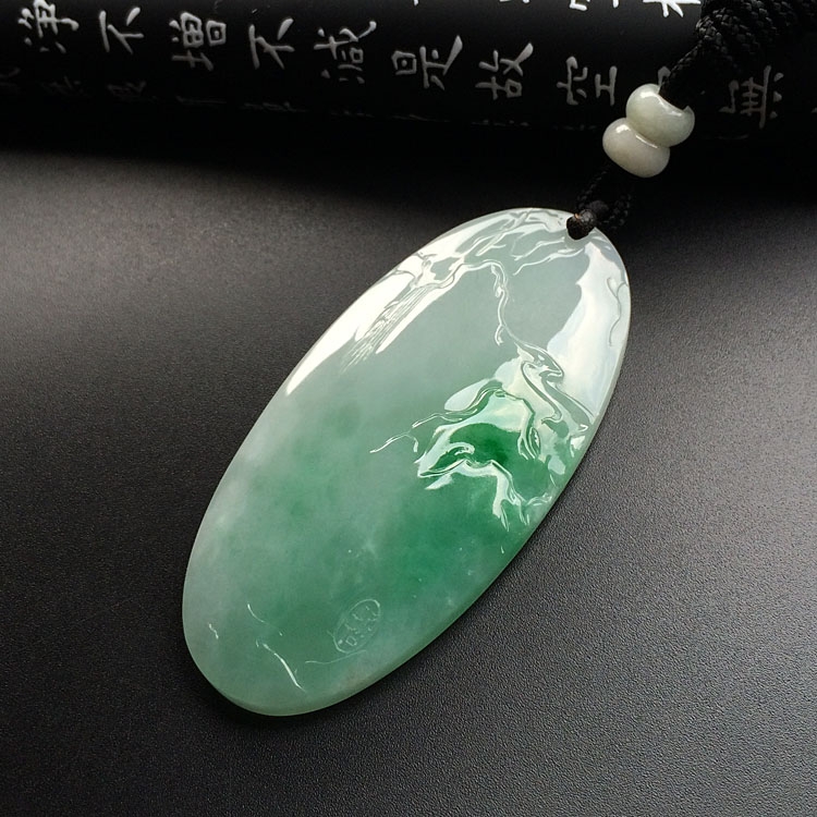 (超值推荐)糯冰种飘翠心莲花开挂件(高松峰大师作品)