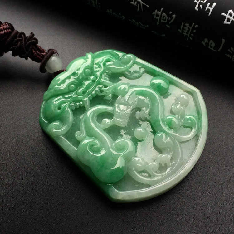 糯冰种翠色望子成龙挂件