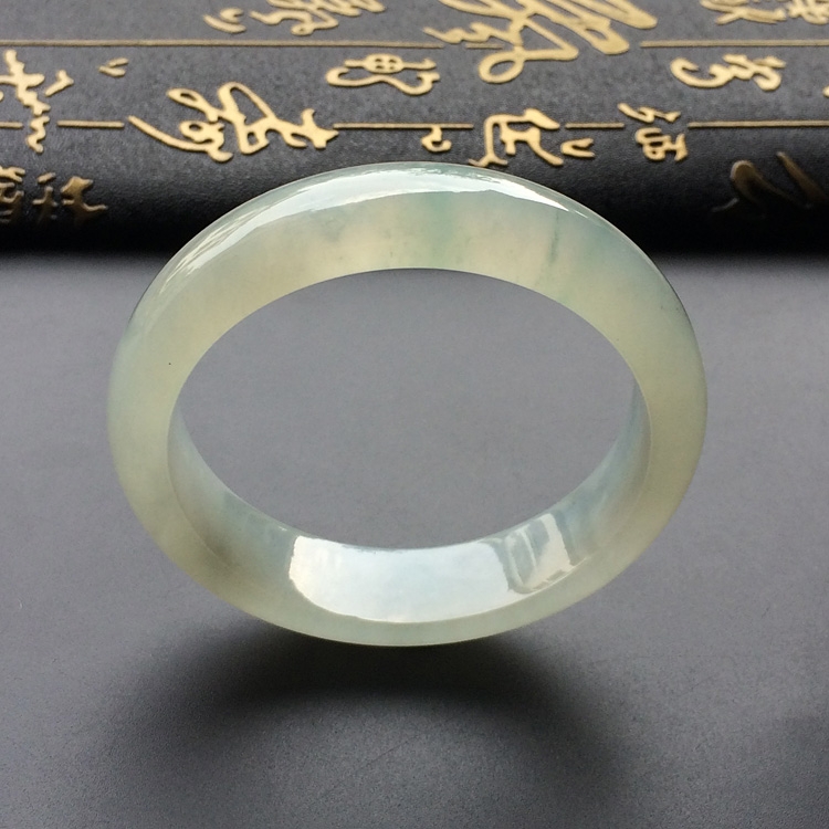 （超值推荐）冰种淡晴水手镯（57.1mm）