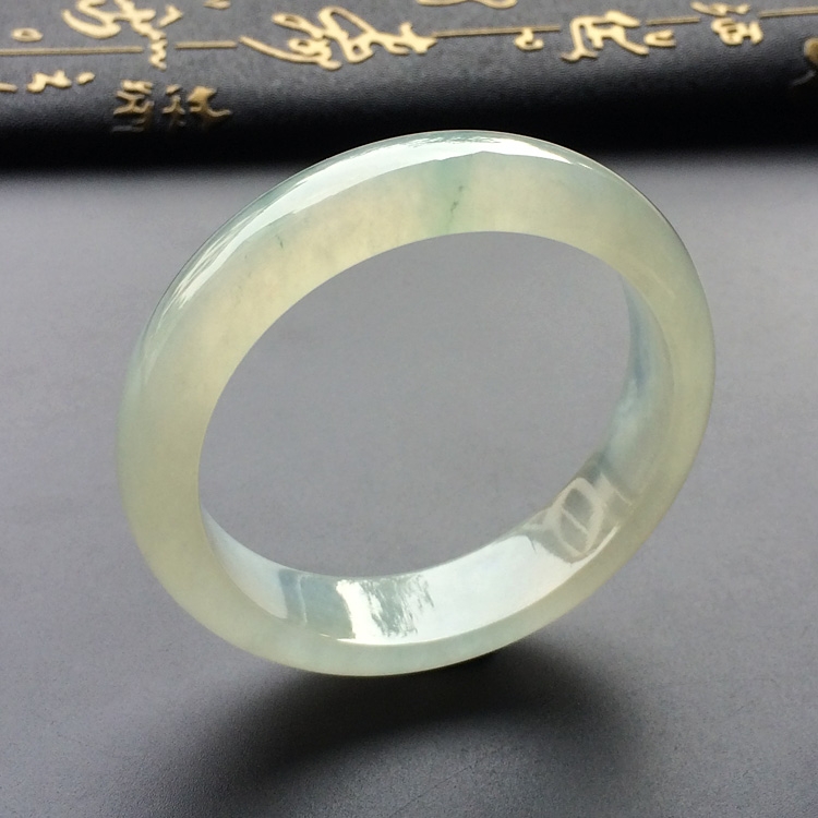 （超值推荐）冰种淡晴水手镯（57.1mm）