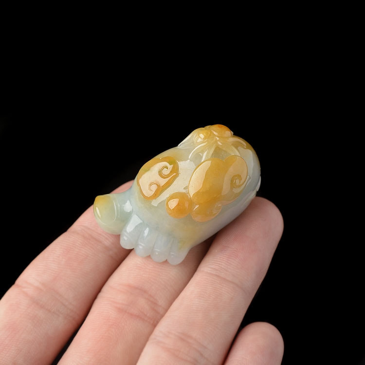 （超值推荐）糯冰种黄翡略飘花知足常乐挂件