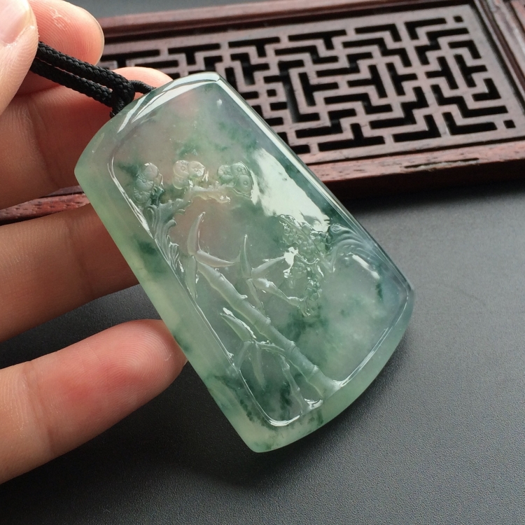 (超值推荐)冰种飘花岁寒三友挂件