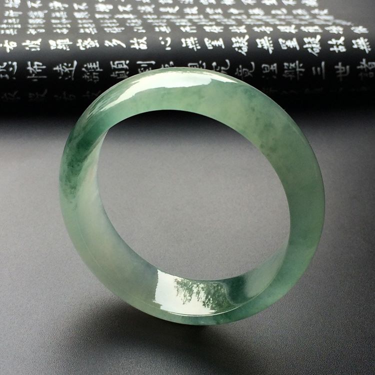 （超值推荐）冰种飘花贵妃镯（53.9mm-49mm）
