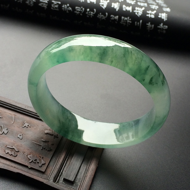 （超值推荐）冰种飘花贵妃镯（55.1mm-50mm）