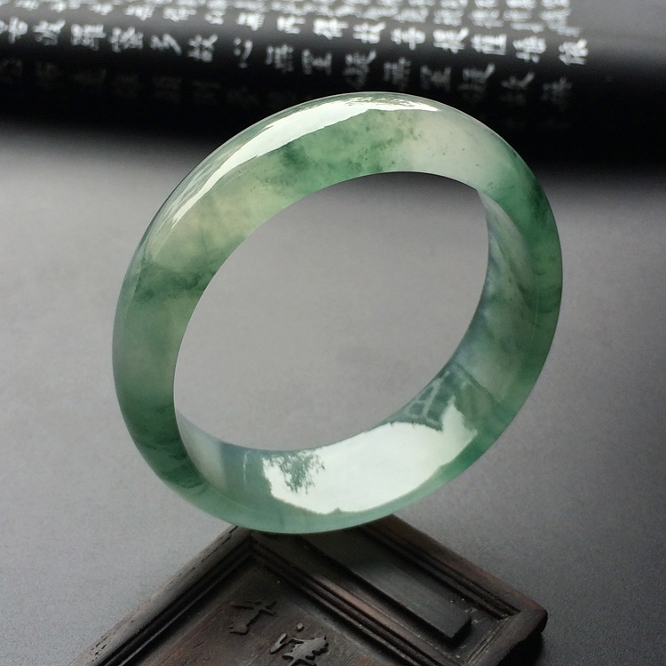 （超值推荐）冰种飘花贵妃镯（55.1mm-50mm）