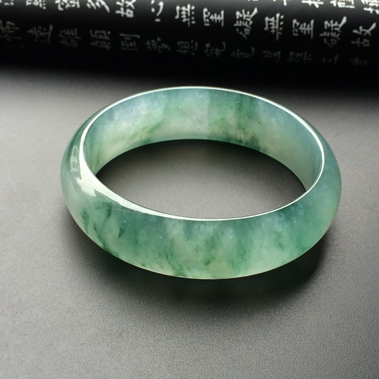 （超值推荐）冰种飘花贵妃镯（55.1mm-50mm）