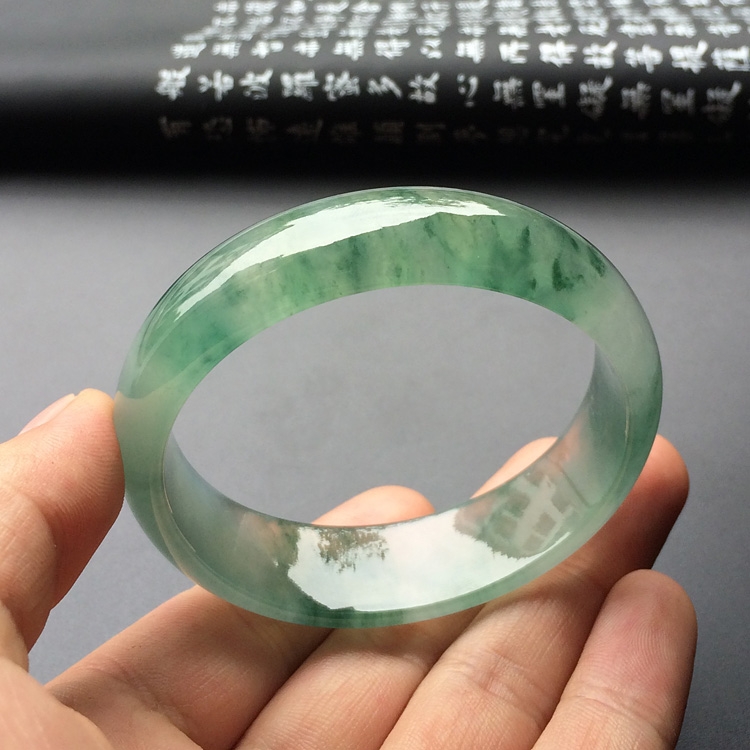 （超值推荐）冰种飘花贵妃镯（55.1mm-50mm）