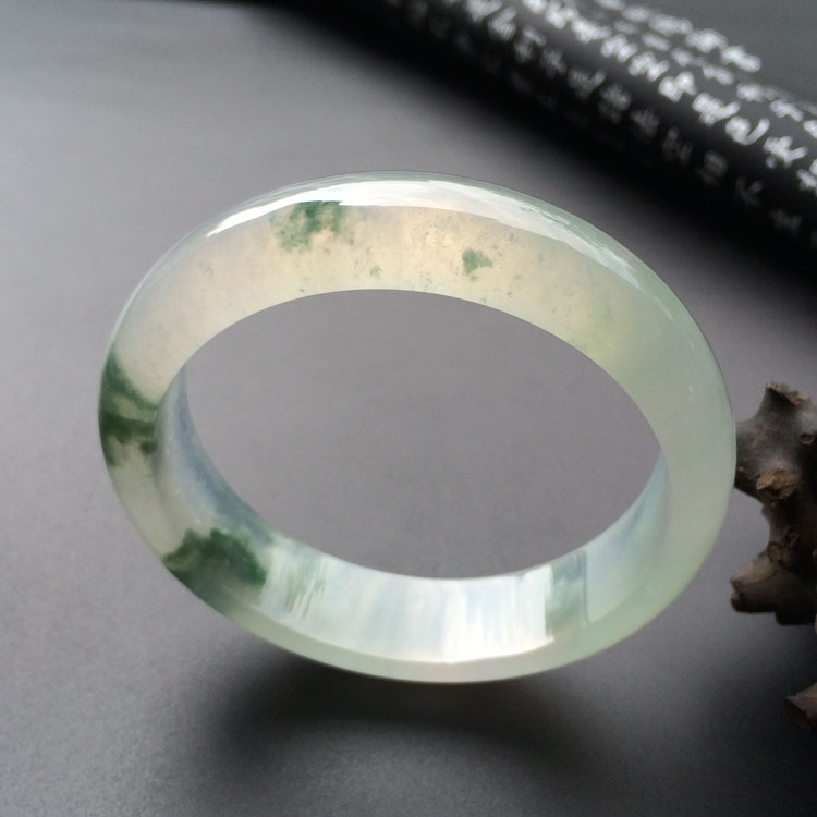 （超值推荐）冰种飘花手镯（56.7mm）