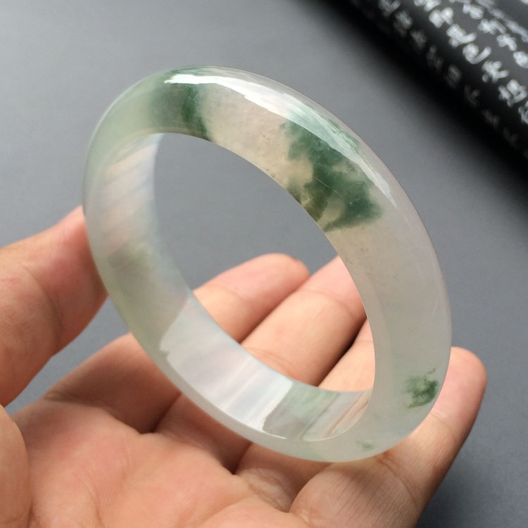 （超值推荐）冰种飘花手镯（56.7mm）