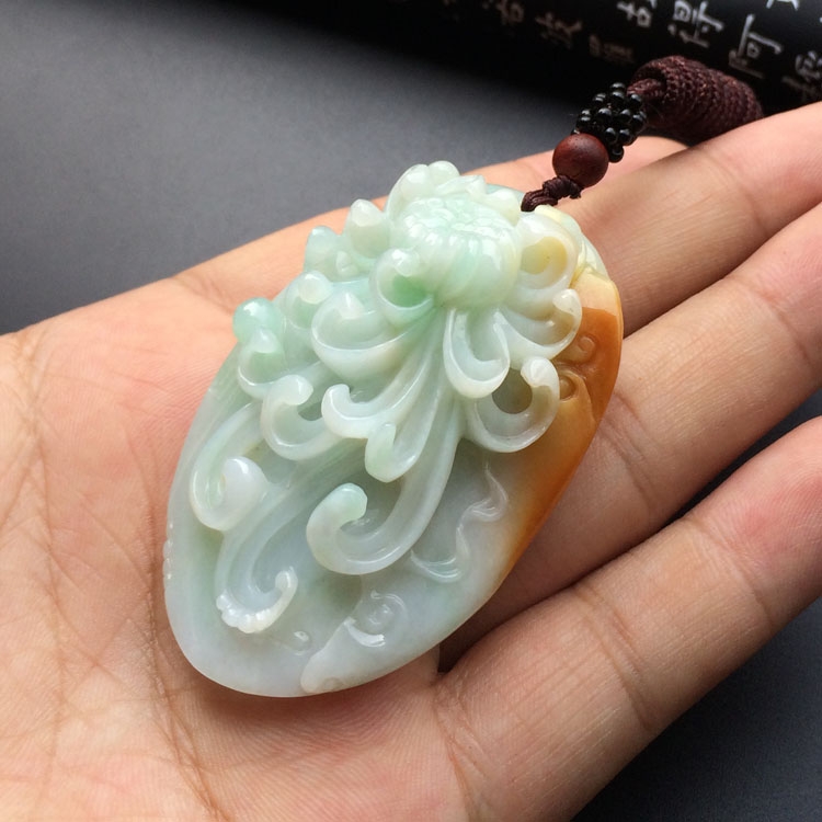 糯冰种黄翡花中隐士挂件